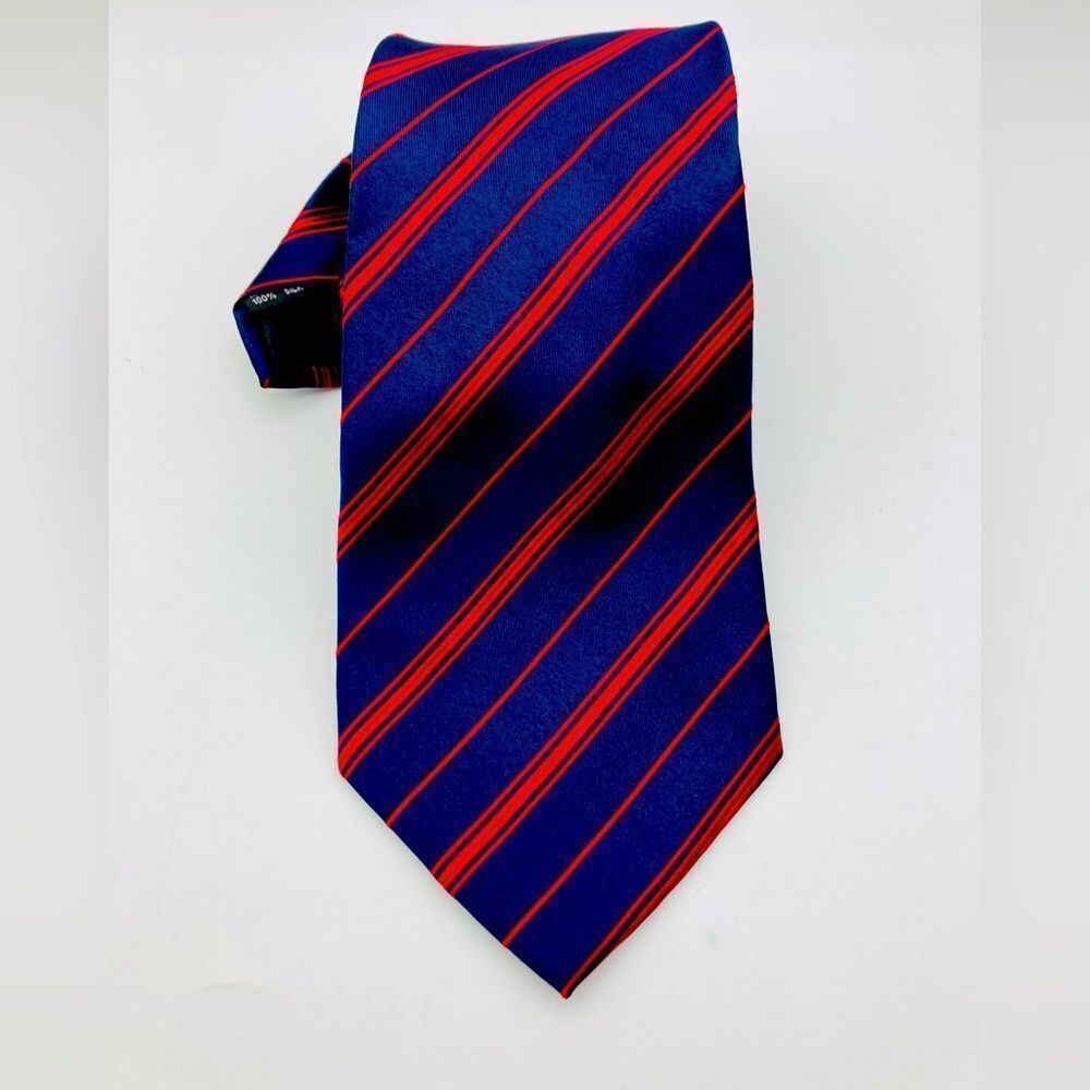 Le Collezion Designed Italy Hand Made Silk Tie